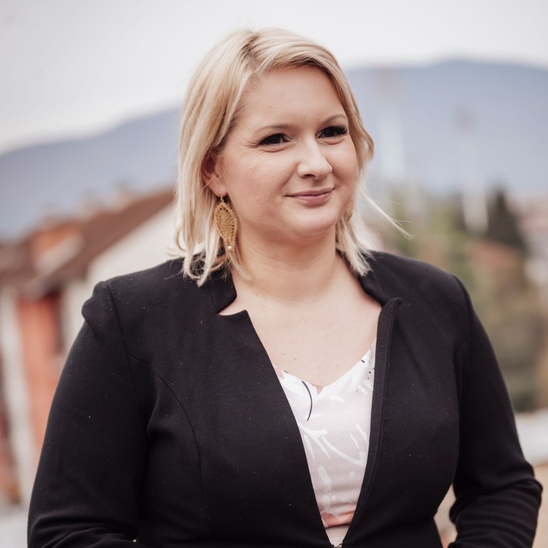https://websi.si/wp-content/uploads/2023/08/Anita-Kovačič-Čelofiga.jpeg